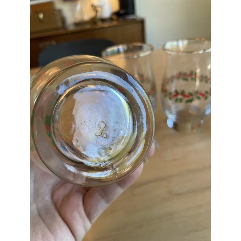 LOT OF 4 VINTAGE LIBBEY ARBY'S HOLLY RIBBONS GLASS TUMBLERS 5 1/4